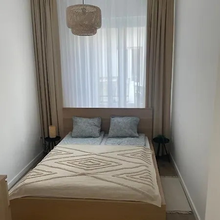 דירה Modern Uj Lakas A Belvarosban
