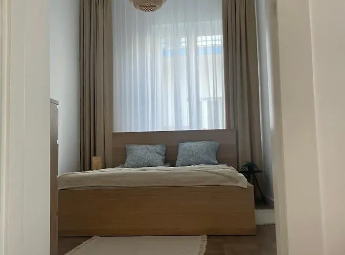 Modern Uj Lakas A Belvarosban דירה *